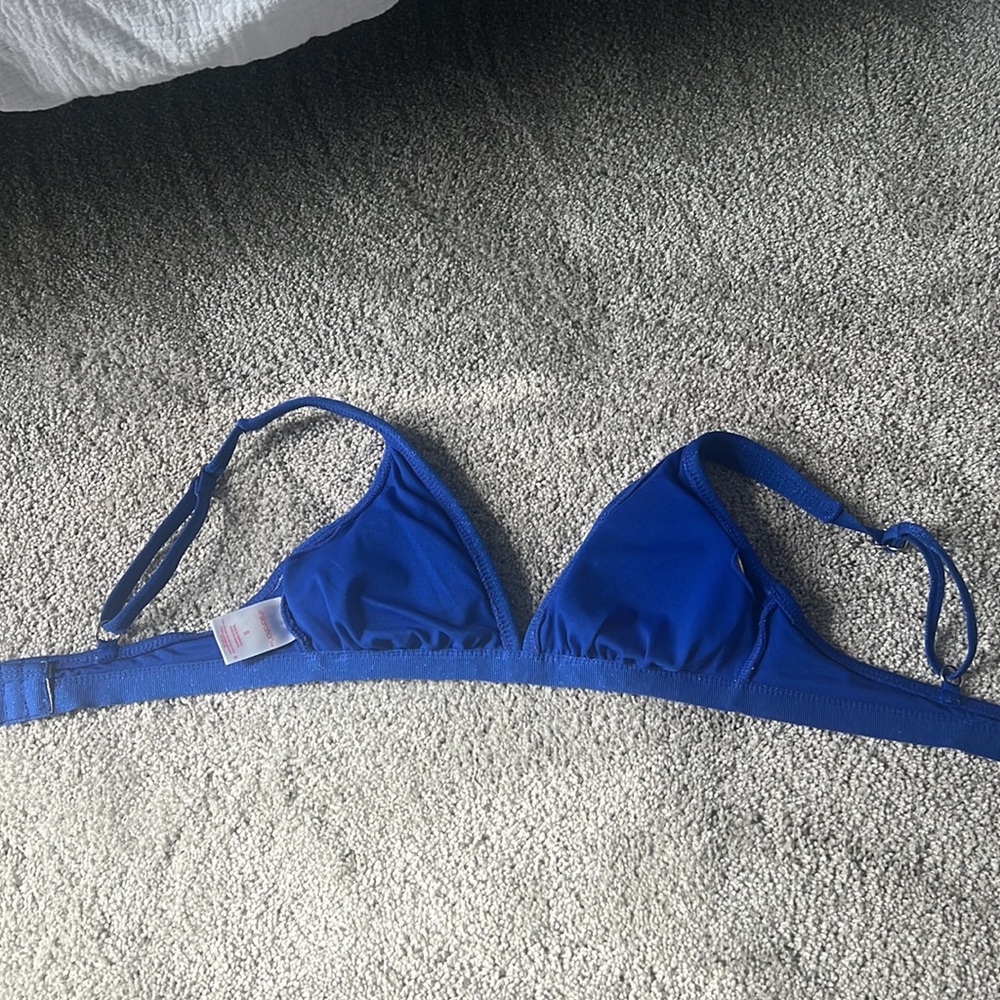 Electric sparkly blue bathing suit top 💙💙 - Picture 2 of 2